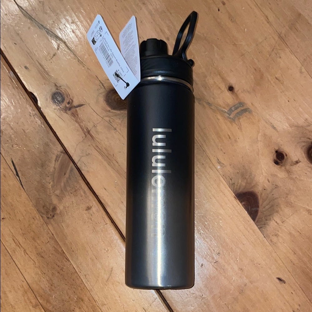 NWT- Lululemon- Back To Life Sport Bottle- 710ml- Black/Silver Ombre